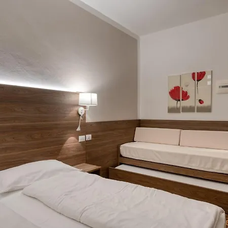 Hotell Alle Vecchie Mura 2*