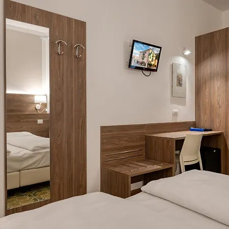 Alle Vecchie Mura 2*