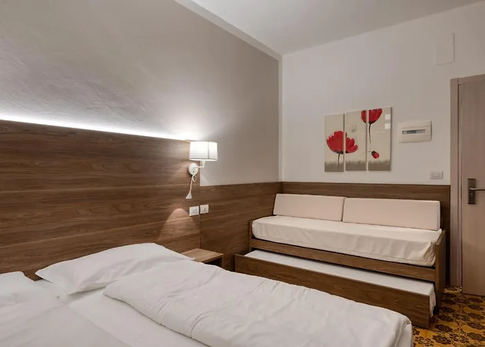 Hotel Alle Vecchie Mura 2*